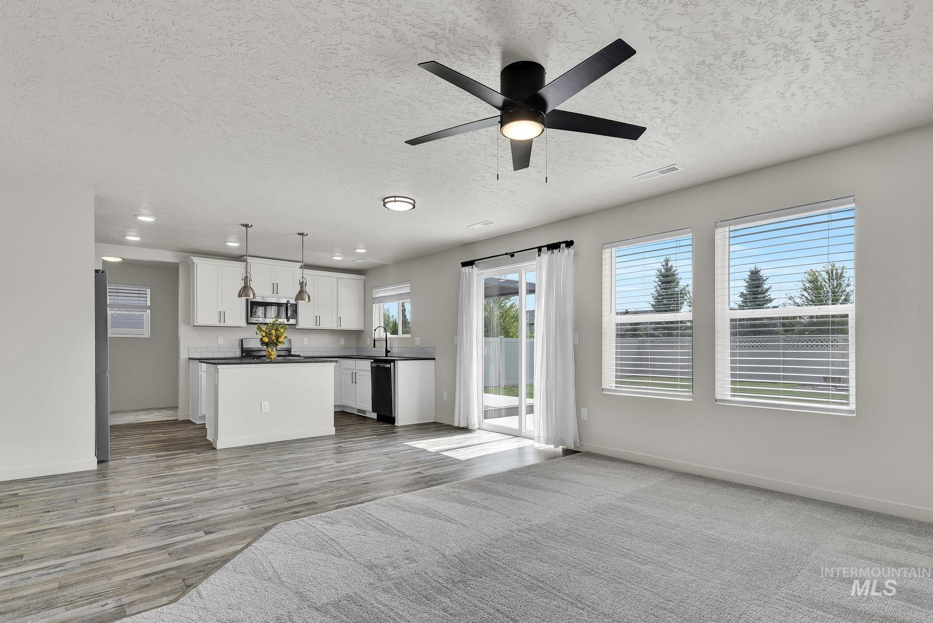 657 E Firestone St, Kuna, Idaho 83634, 3 Bedrooms, 2.5 Bathrooms, Residential For Sale, Price $449,900, 98960435