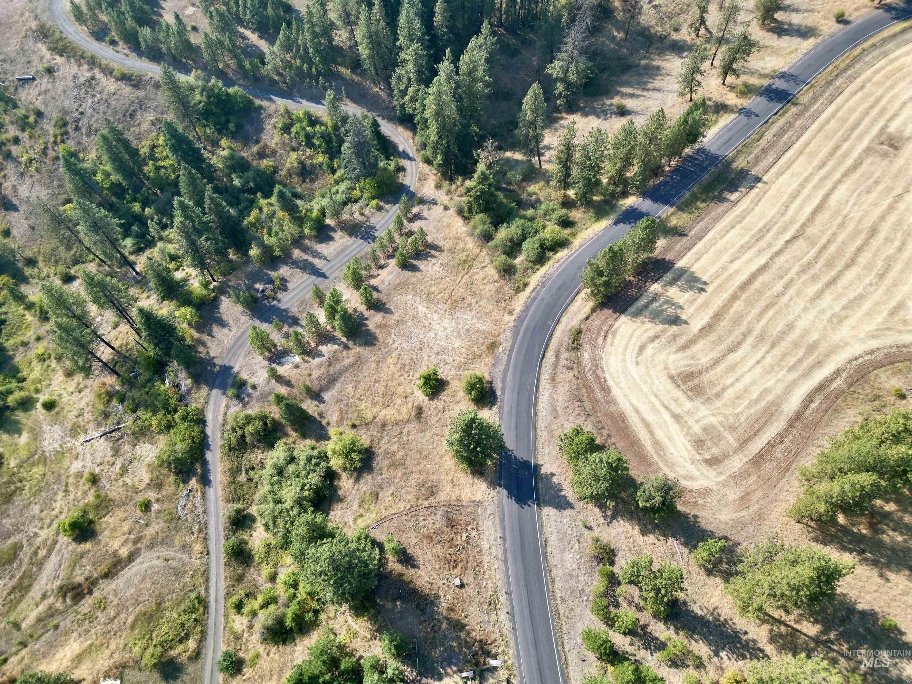 Aerial view of property's location with rural landscape