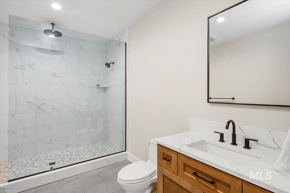 8470 W Cliff Rose Ct, Boise, Idaho 83714, 6 Bedrooms, 4.5 Bathrooms, Residential For Sale, Price $2,799,000, 98960449
