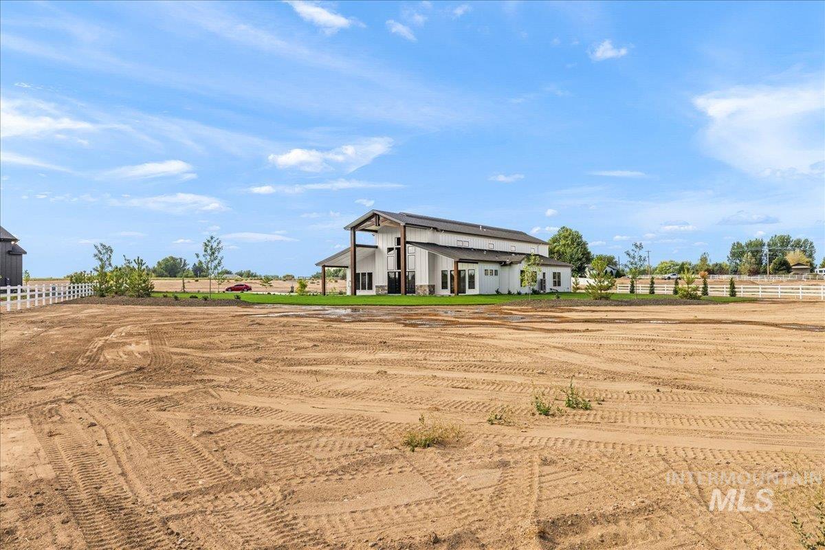 8900 Kemp Rd, Middleton, Idaho 83644, 3 Bedrooms, 2.5 Bathrooms, Residential For Sale, Price $1,675,000, 98960515