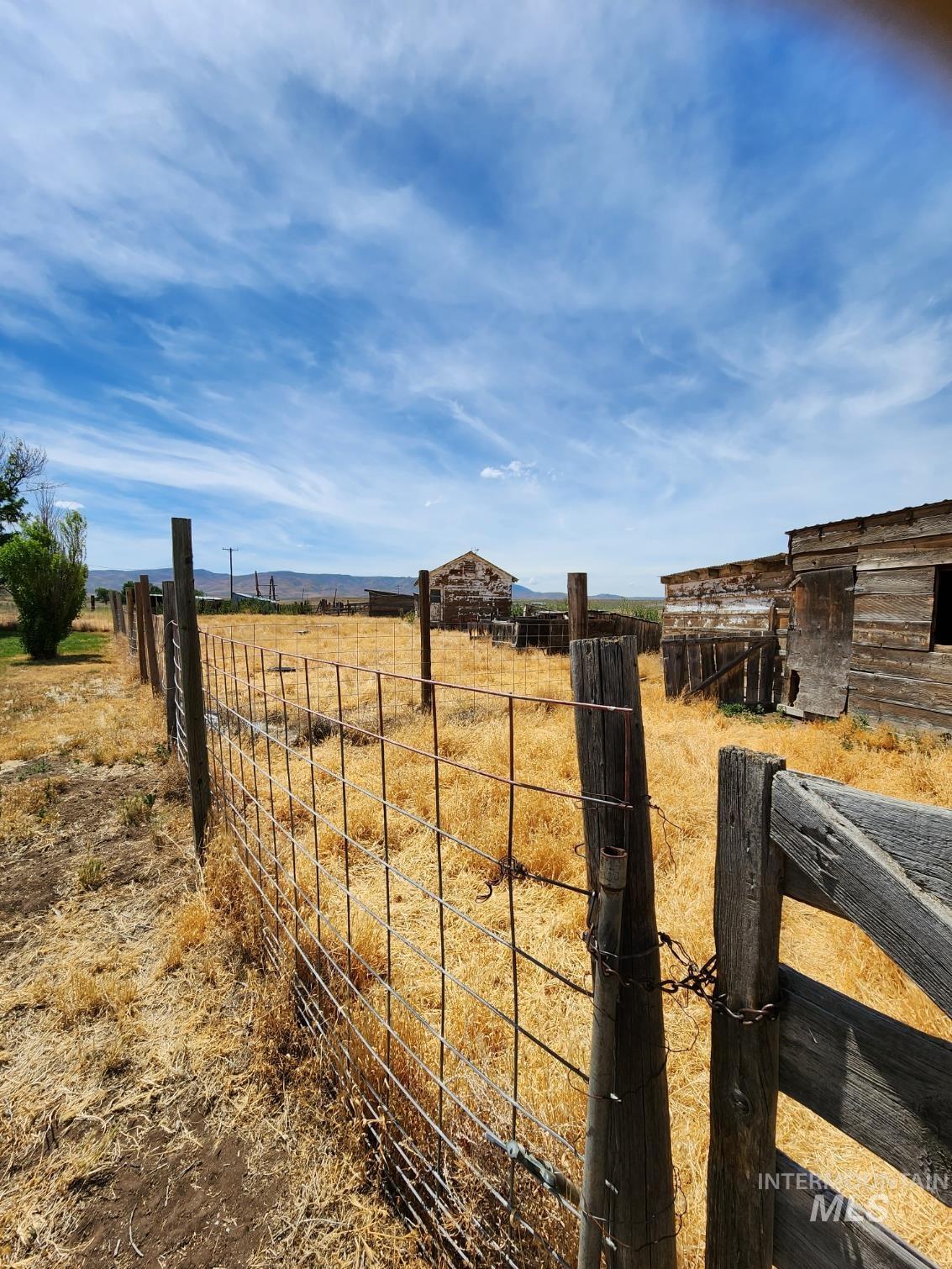 2712 13th Avenue, Jamieson, Oregon 97909, 3 Bedrooms, 1.5 Bathrooms, Farm & Ranch For Sale, Price $299,000, 98960533