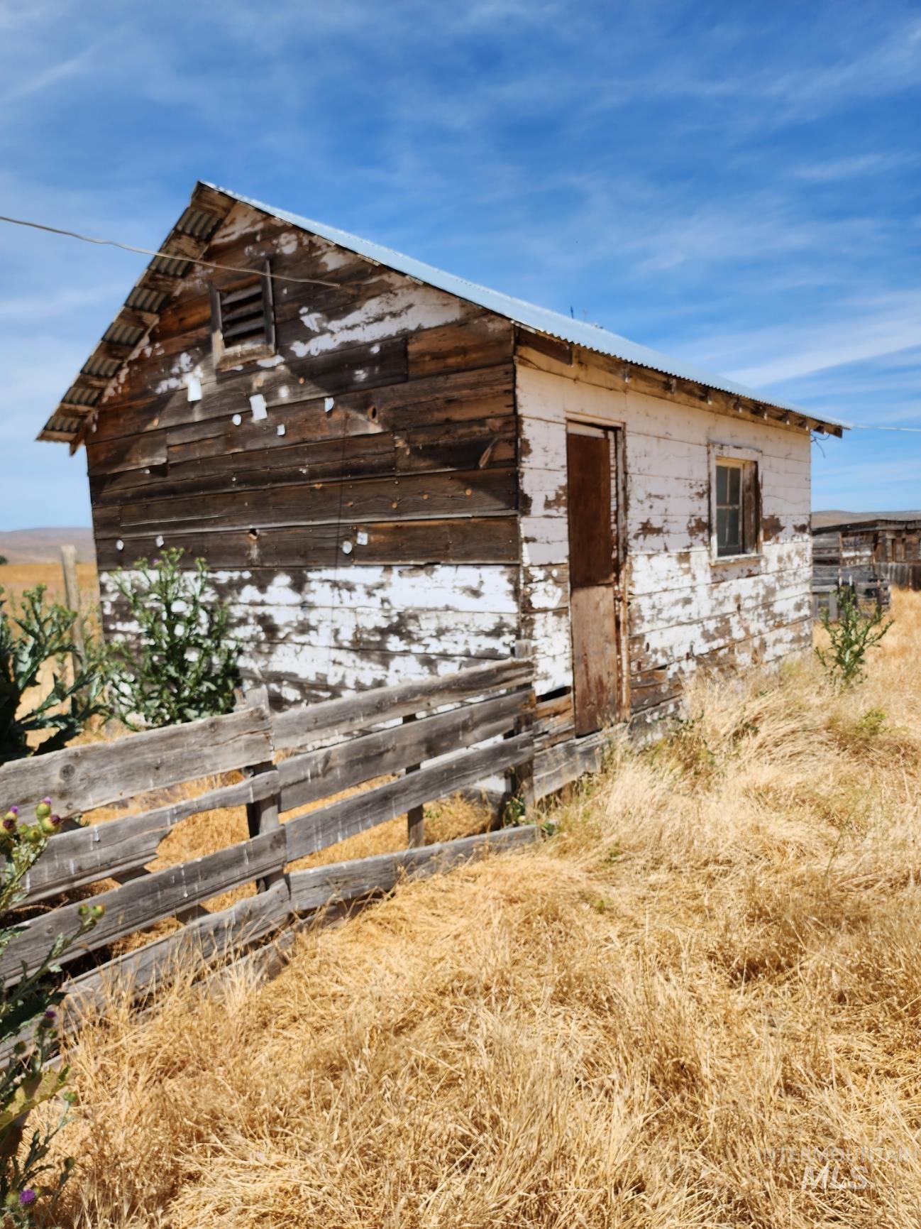 2712 13th Avenue, Jamieson, Oregon 97909, 3 Bedrooms, 1.5 Bathrooms, Farm & Ranch For Sale, Price $299,000, 98960533