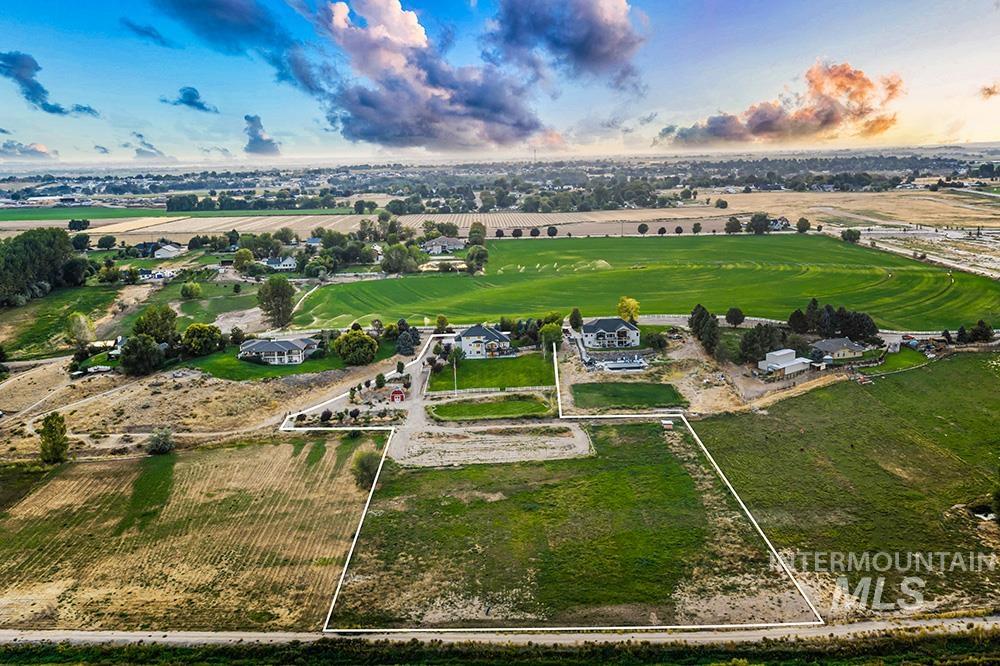 24542 Kenridge Rd, Caldwell, Idaho 83607, 6 Bedrooms, 4.5 Bathrooms, Residential For Sale, Price $1,299,000, 98960536