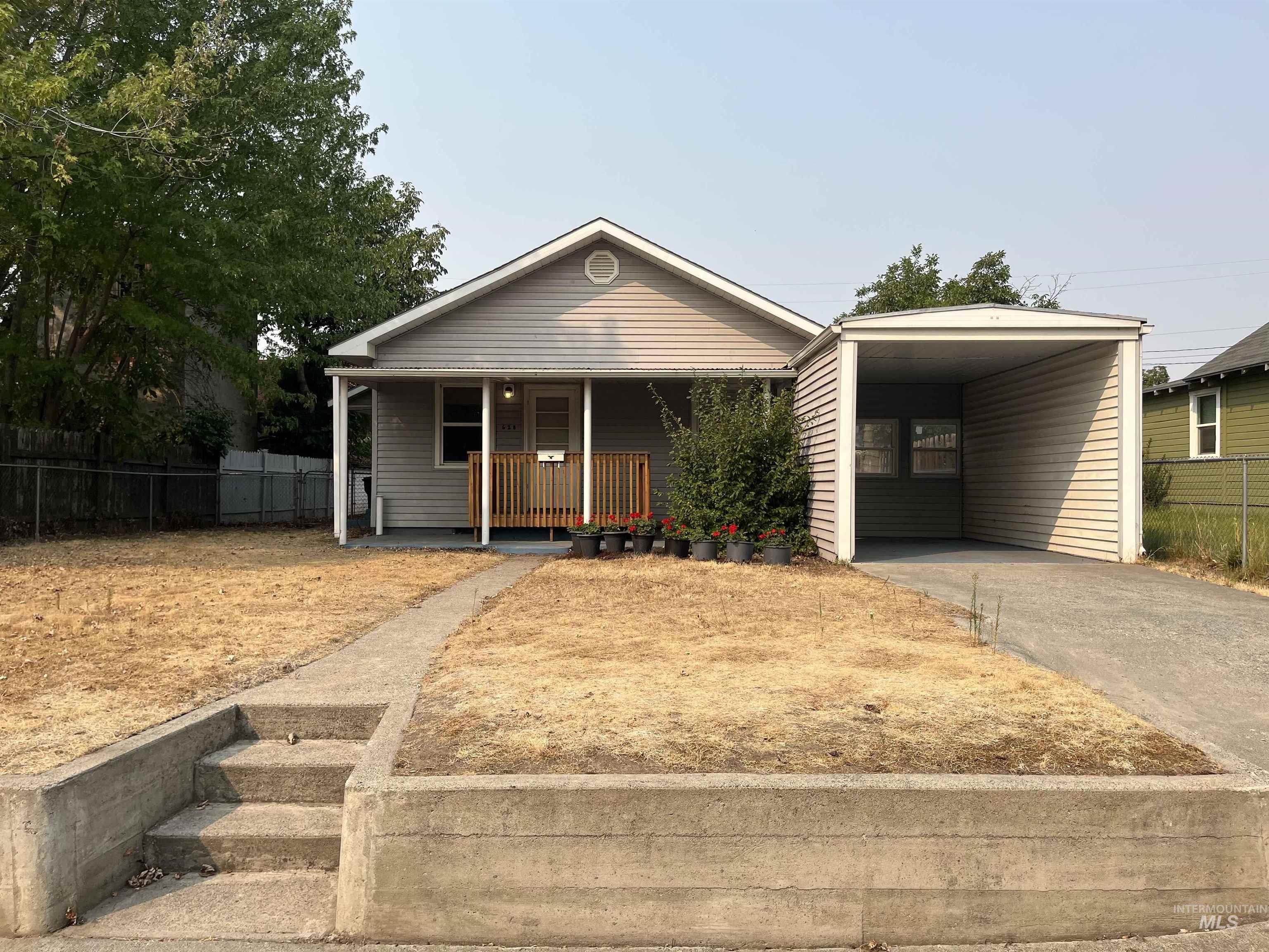 628 3rd Street, Clarkston, Washington 99403, 2 Bedrooms, 1 Bathroom, Residential For Sale, Price $240,000, 98960554