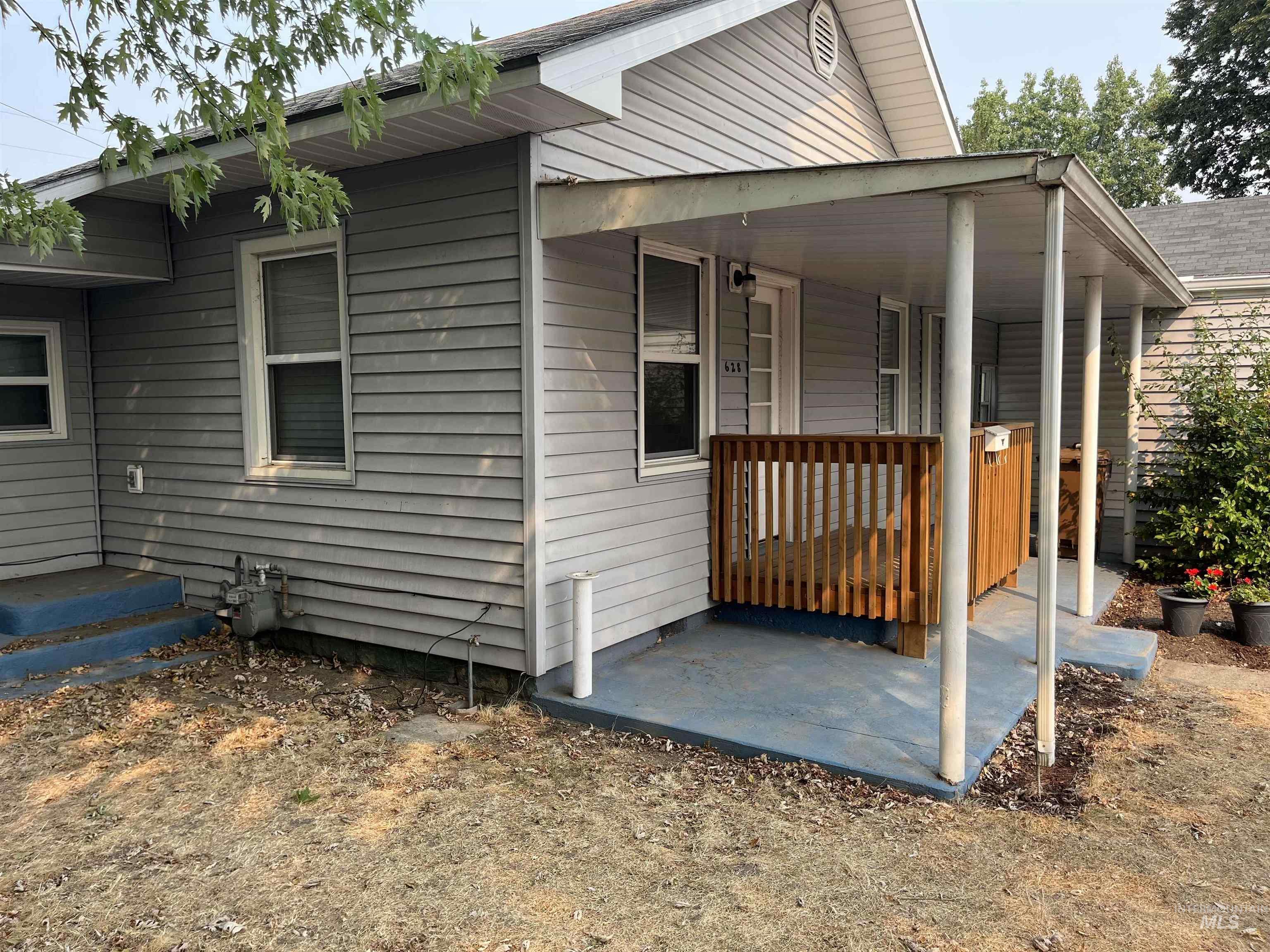 628 3rd Street, Clarkston, Washington 99403, 2 Bedrooms, 1 Bathroom, Residential For Sale, Price $240,000, 98960554