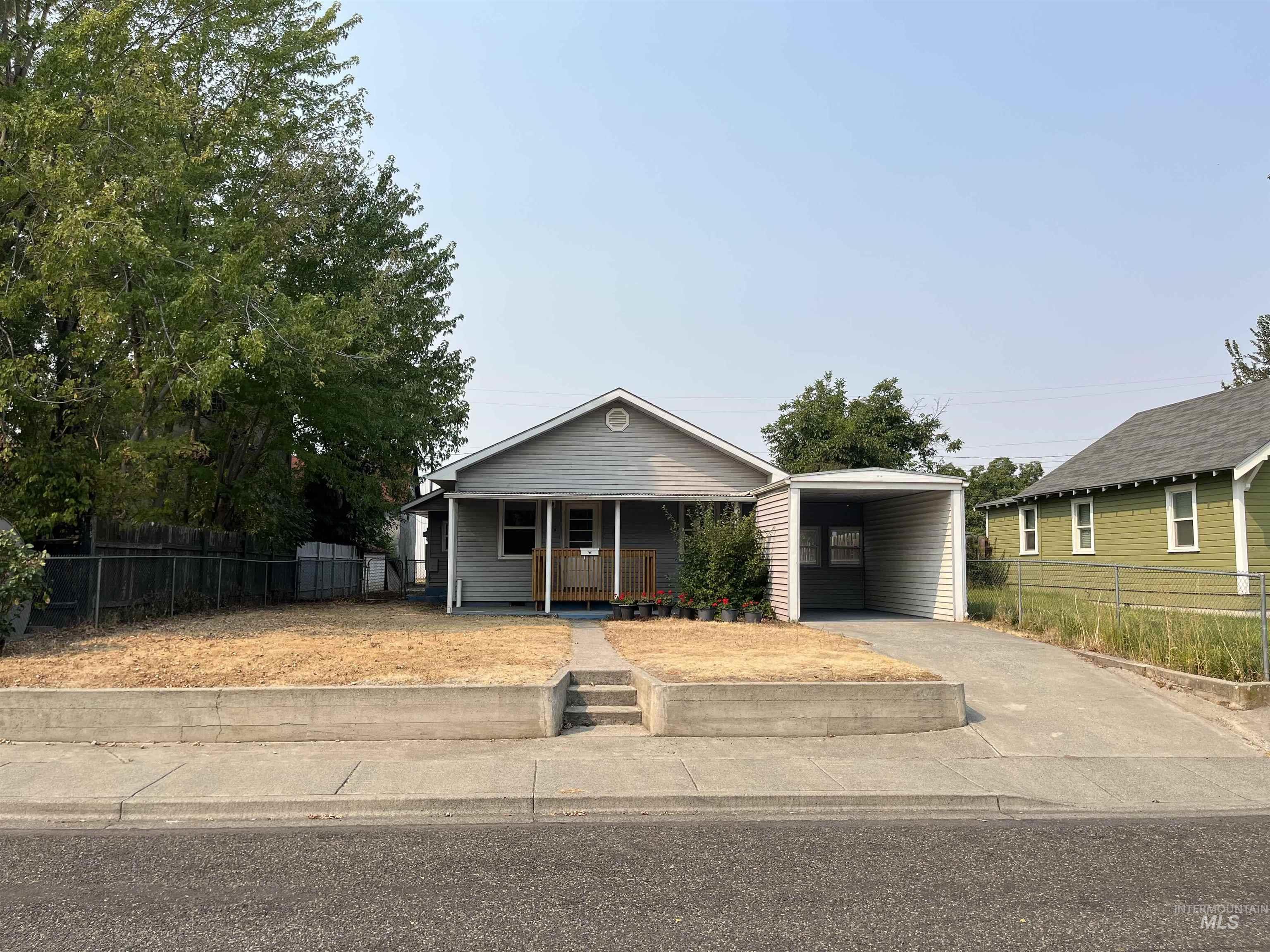 628 3rd Street, Clarkston, Washington 99403, 2 Bedrooms, 1 Bathroom, Residential For Sale, Price $240,000, 98960554