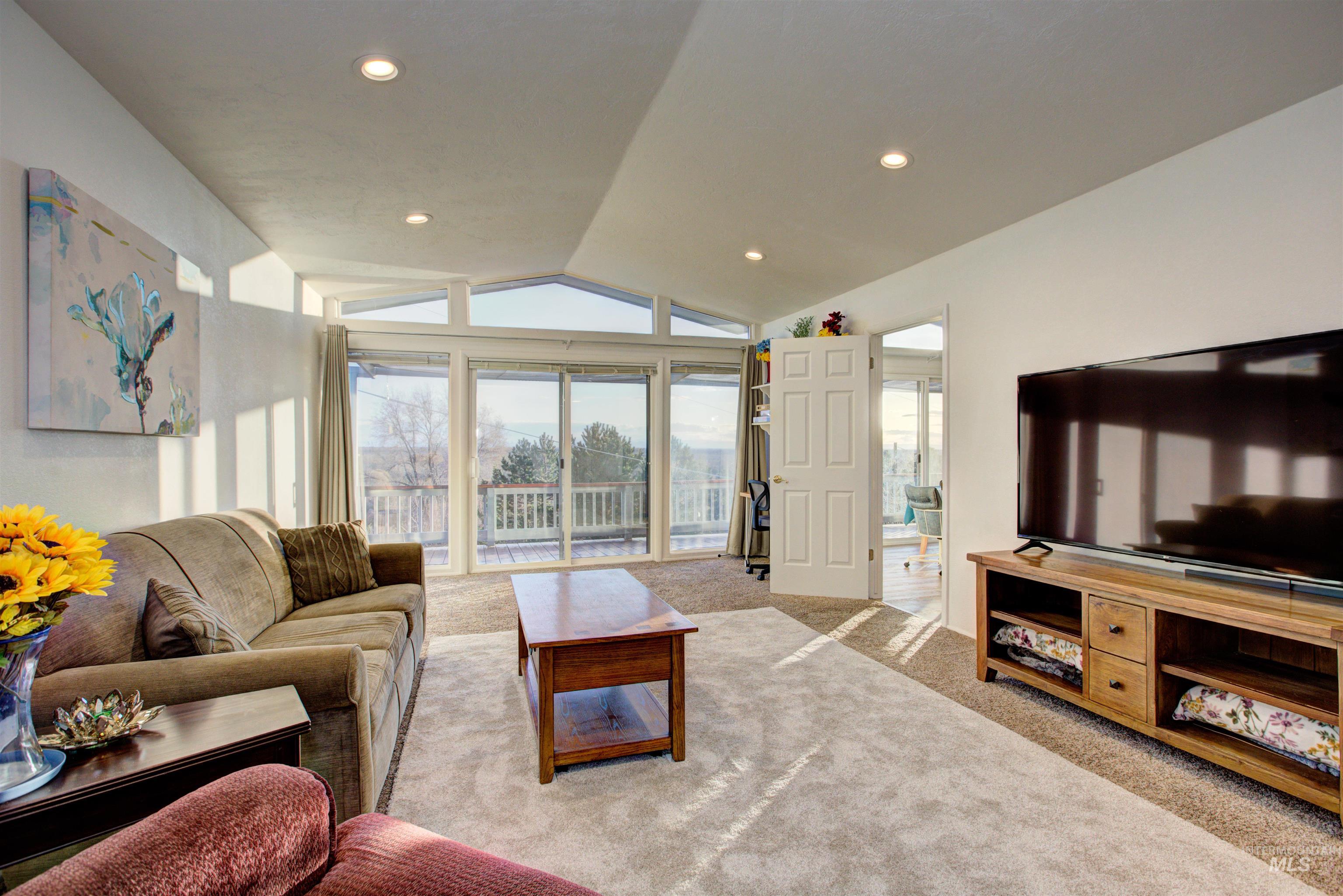 4420 N Ginzel Street, Boise, Idaho 83703, 2 Bedrooms, 2 Bathrooms, Residential Income For Sale, Price $889,000, 98960562