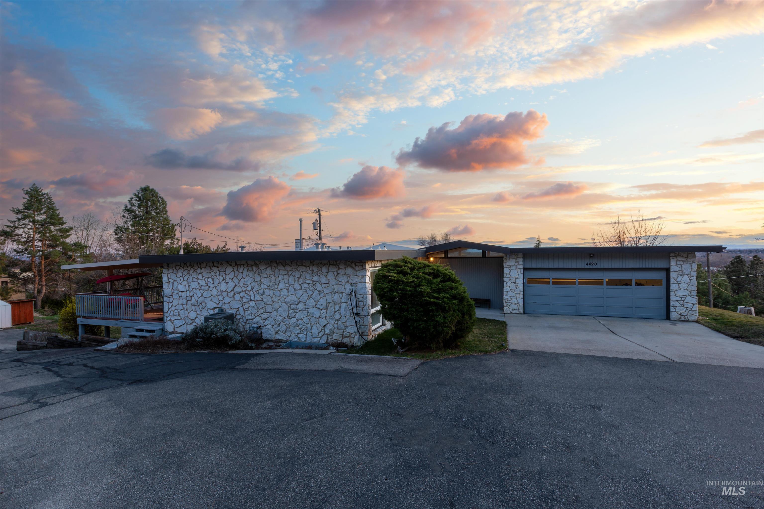 4420 N Ginzel Street, Boise, Idaho 83703, 2 Bedrooms, 2 Bathrooms, Residential Income For Sale, Price $889,000, 98960562