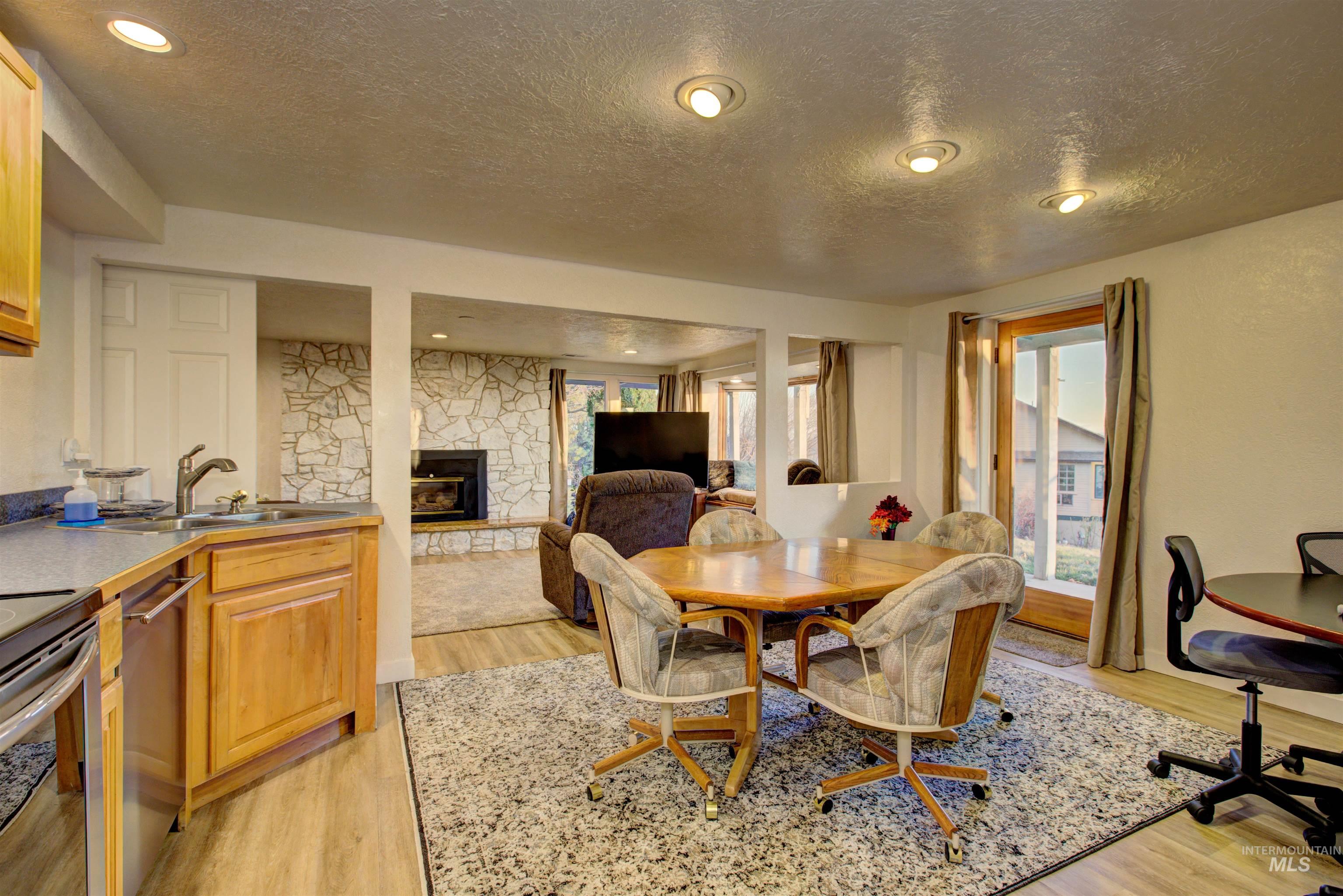 4420 N Ginzel Street, Boise, Idaho 83703, 2 Bedrooms, 2 Bathrooms, Residential Income For Sale, Price $889,000, 98960562