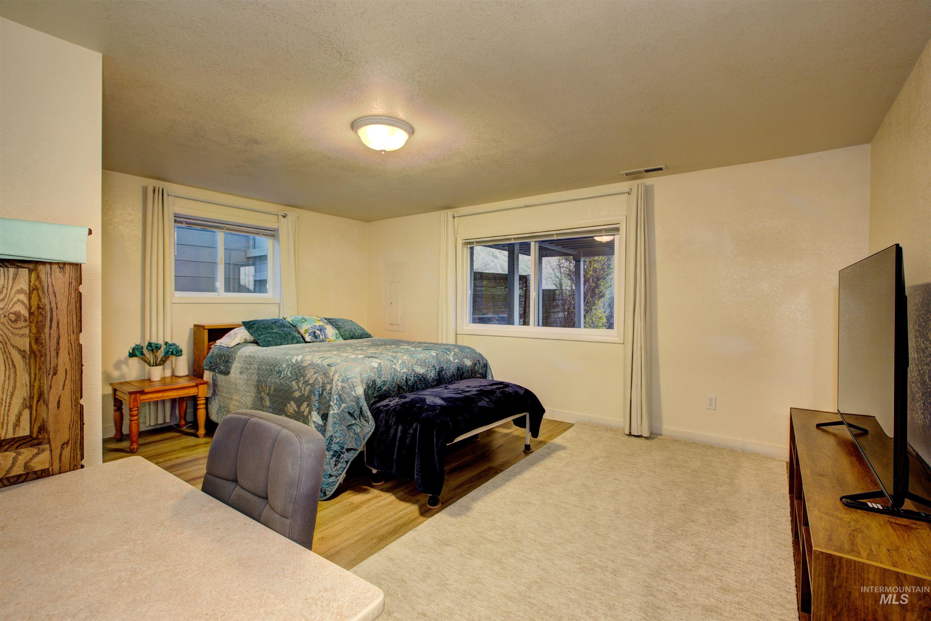 4420 N Ginzel Street, Boise, Idaho 83703, 2 Bedrooms, 2 Bathrooms, Residential Income For Sale, Price $889,000, 98960562