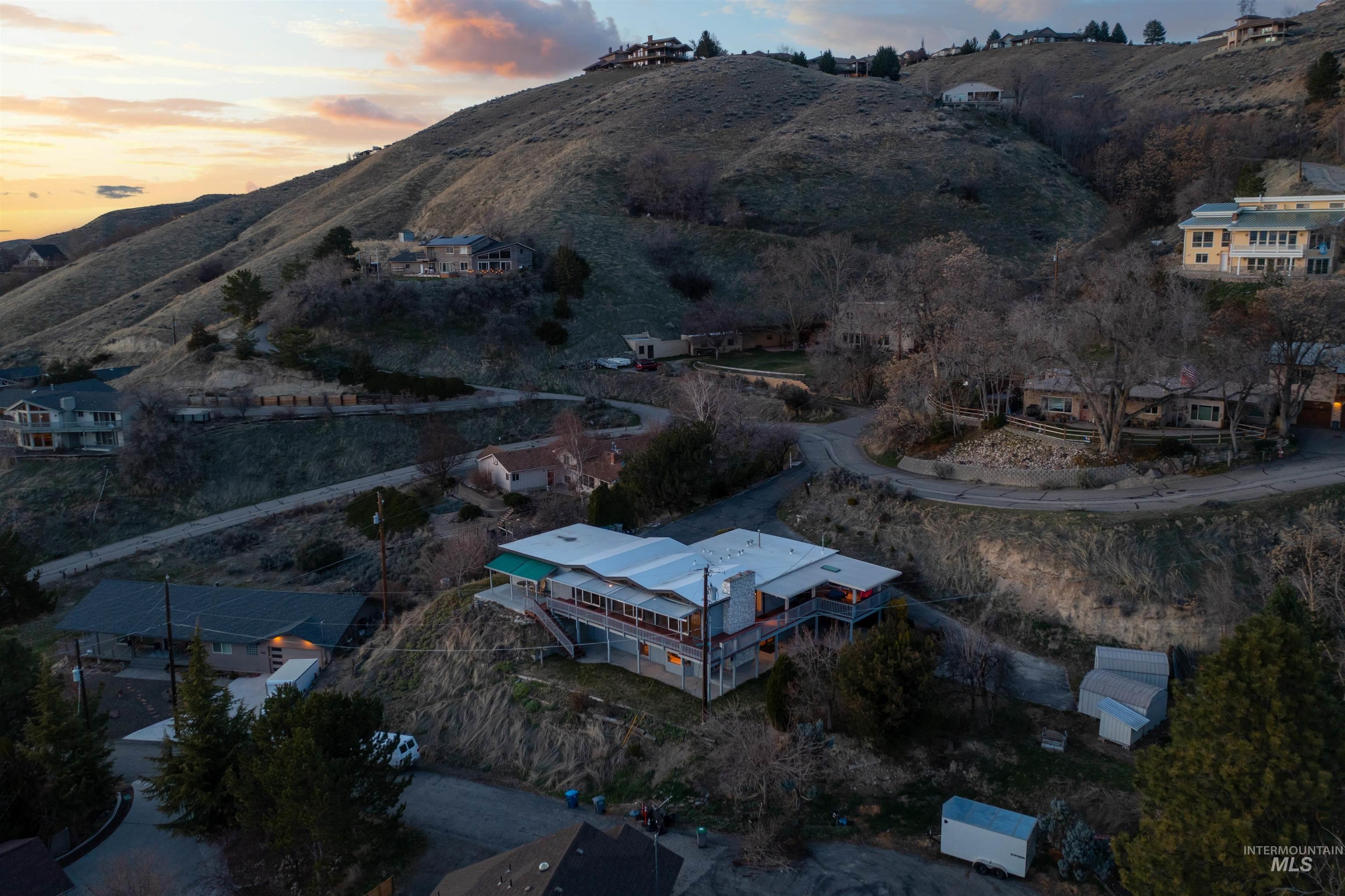 4420 N Ginzel Street, Boise, Idaho 83703, 2 Bedrooms, 2 Bathrooms, Residential Income For Sale, Price $889,000, 98960562