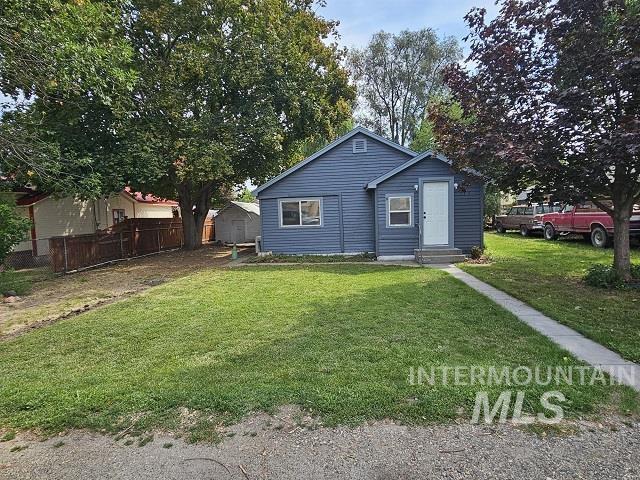 224 Holly Ave, New Plymouth, Idaho 83655, 1 Bedroom, 1 Bathroom, Residential For Sale, Price $255,000, 98960601