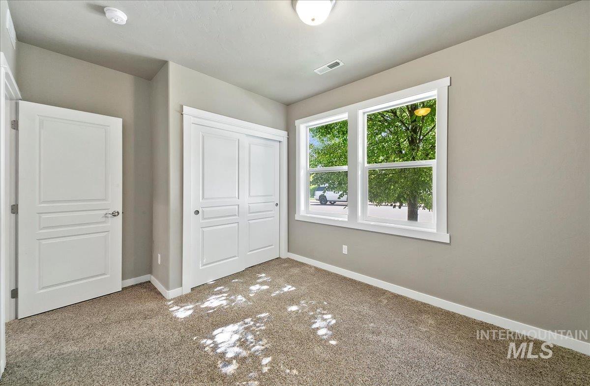 3225 N Quarrystone Way, Meridian, Idaho 83646, 3 Bedrooms, 2 Bathrooms, Residential For Sale, Price $475,000, 98960613