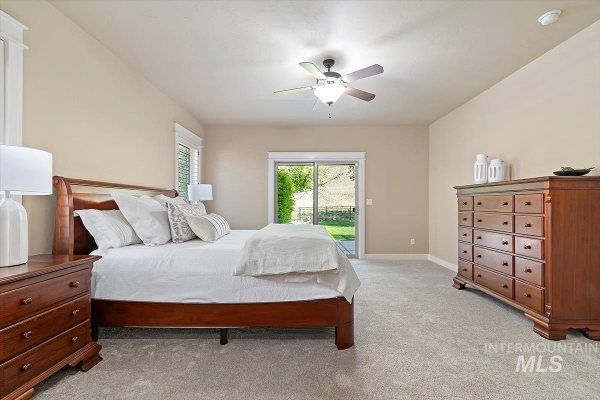 11872 N Humphreys Pl, Boise, Idaho 83714, 4 Bedrooms, 3.5 Bathrooms, Residential For Sale, Price $935,000, 98960614