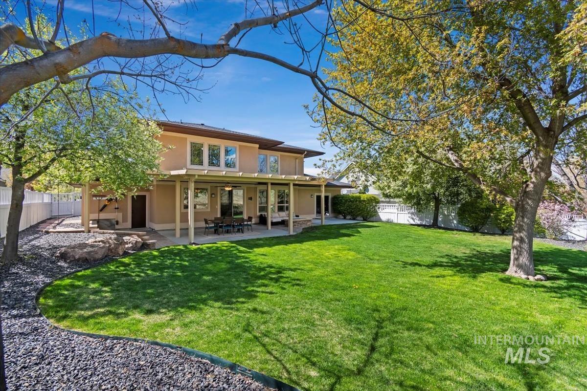 11872 N Humphreys Pl, Boise, Idaho 83714, 4 Bedrooms, 3.5 Bathrooms, Residential For Sale, Price $935,000, 98960614