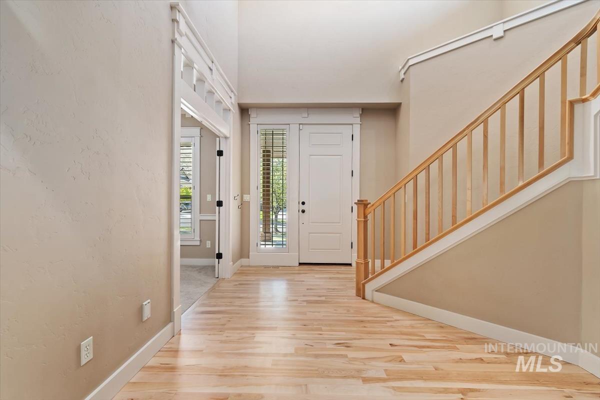 11872 N Humphreys Pl, Boise, Idaho 83714, 4 Bedrooms, 3.5 Bathrooms, Residential For Sale, Price $935,000, 98960614