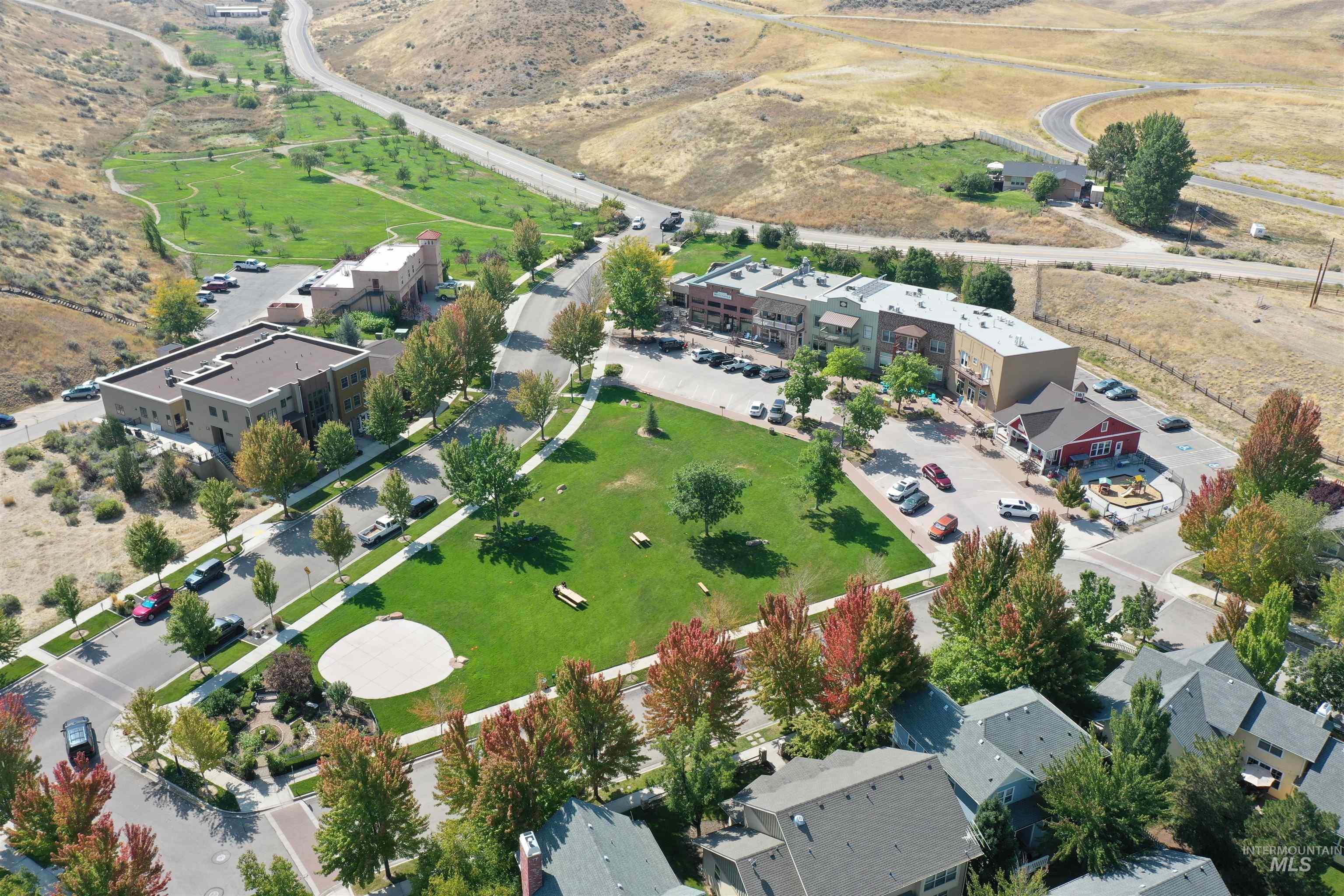 11872 N Humphreys Pl, Boise, Idaho 83714, 4 Bedrooms, 3.5 Bathrooms, Residential For Sale, Price $935,000, 98960614
