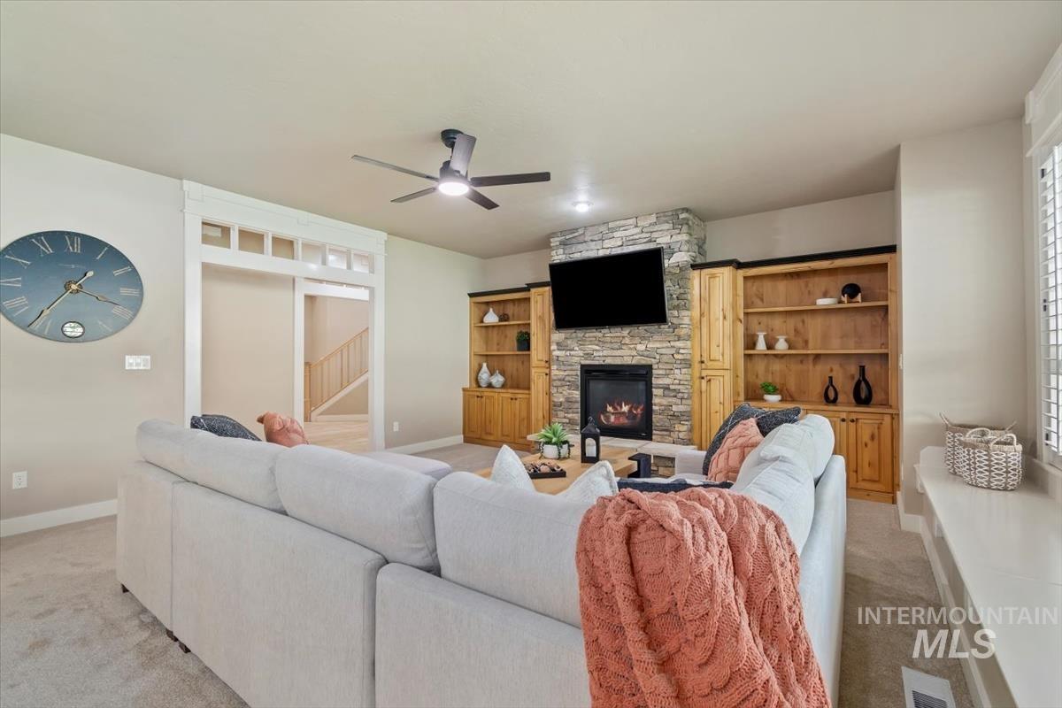 11872 N Humphreys Pl, Boise, Idaho 83714, 4 Bedrooms, 3.5 Bathrooms, Residential For Sale, Price $935,000, 98960614