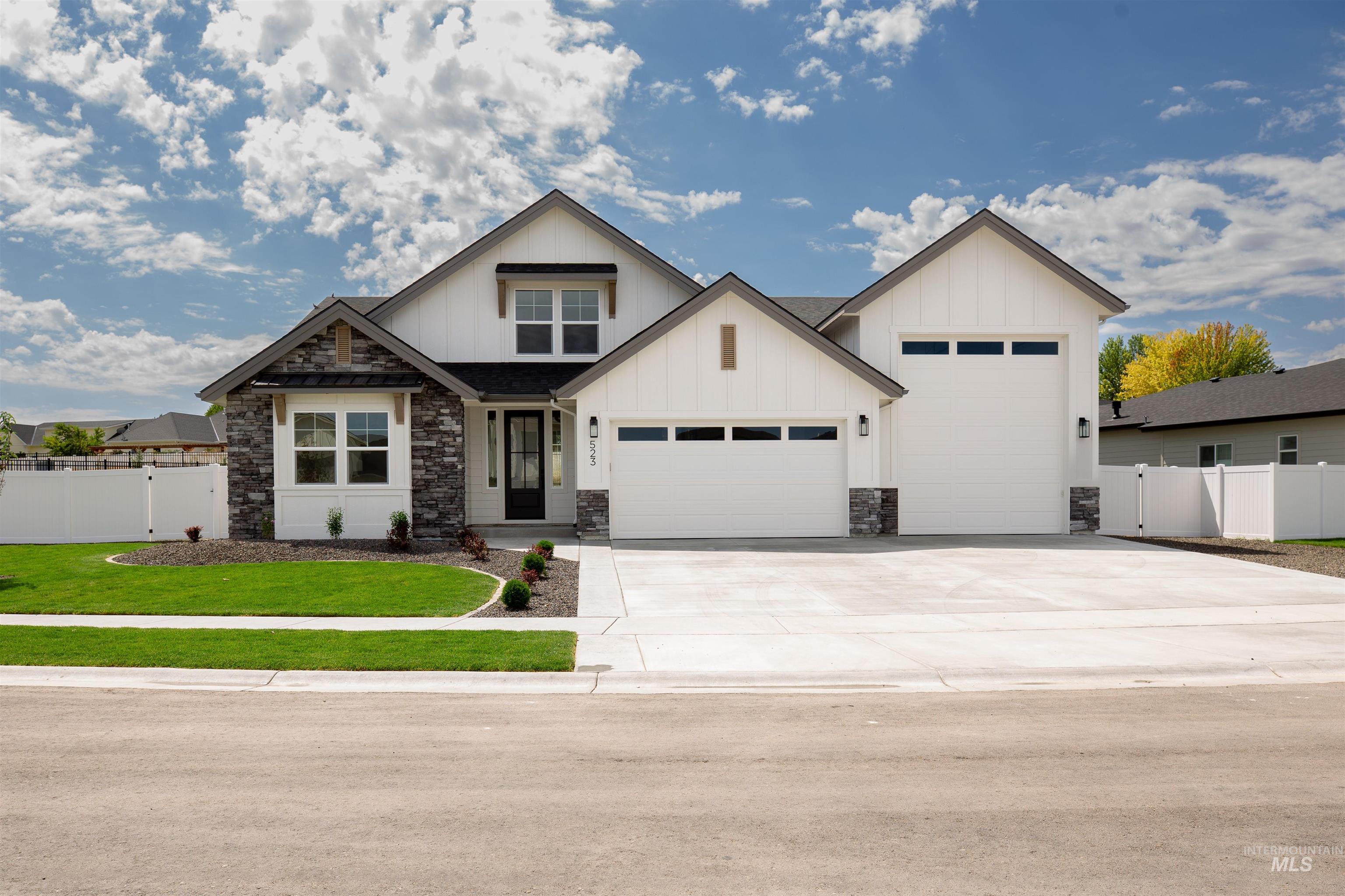 523 E Jarvis Ct., Meridian, Idaho 83642, 3 Bedrooms, 3 Bathrooms, Residential For Sale, Price $889,900, 98960618