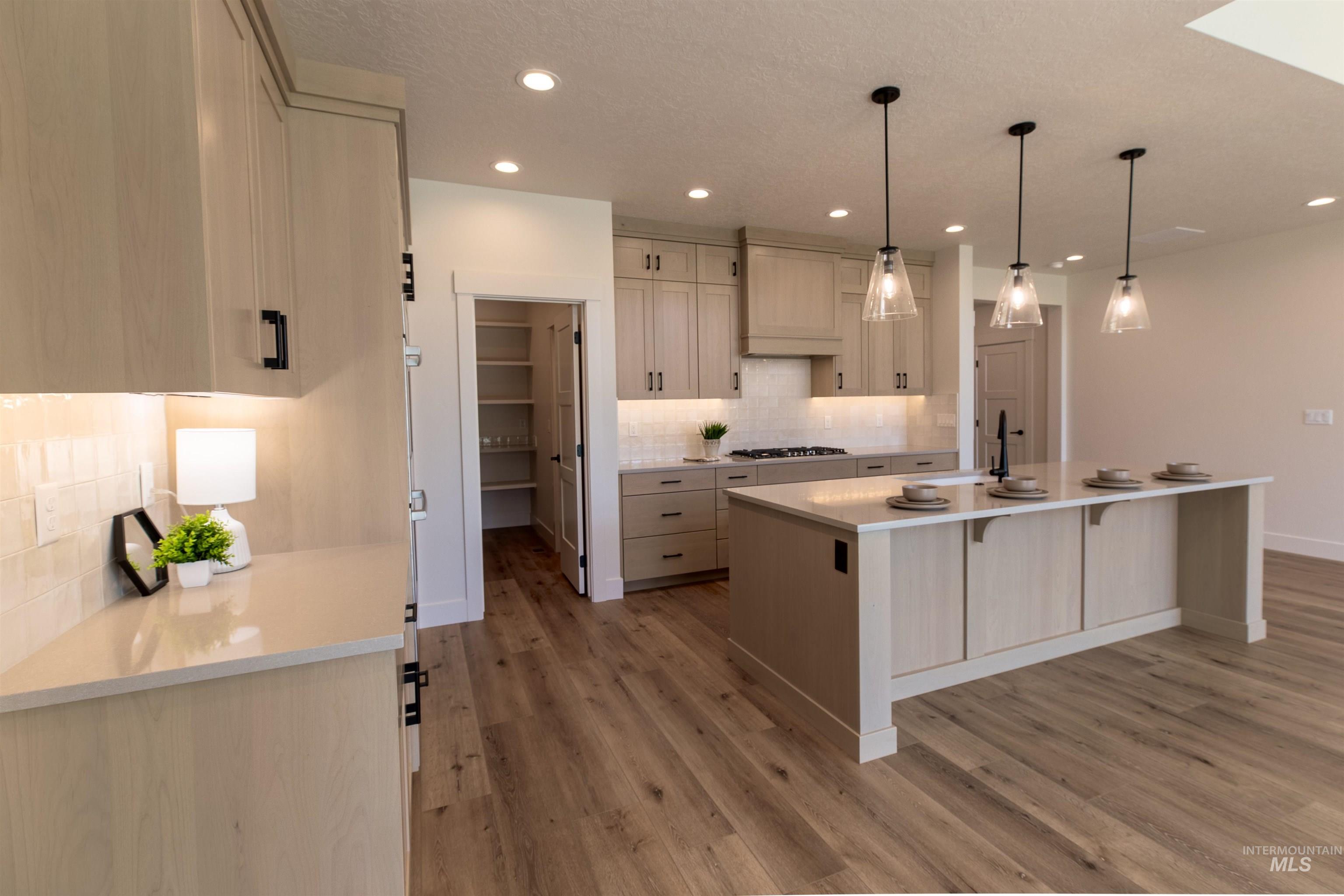 523 E Jarvis Ct., Meridian, Idaho 83642, 3 Bedrooms, 3 Bathrooms, Residential For Sale, Price $889,900, 98960618