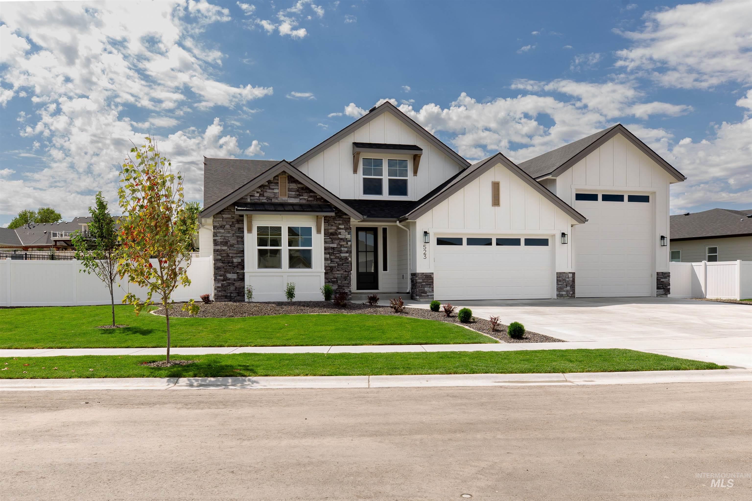 523 E Jarvis Ct., Meridian, Idaho 83642, 3 Bedrooms, 3 Bathrooms, Residential For Sale, Price $889,900, 98960618
