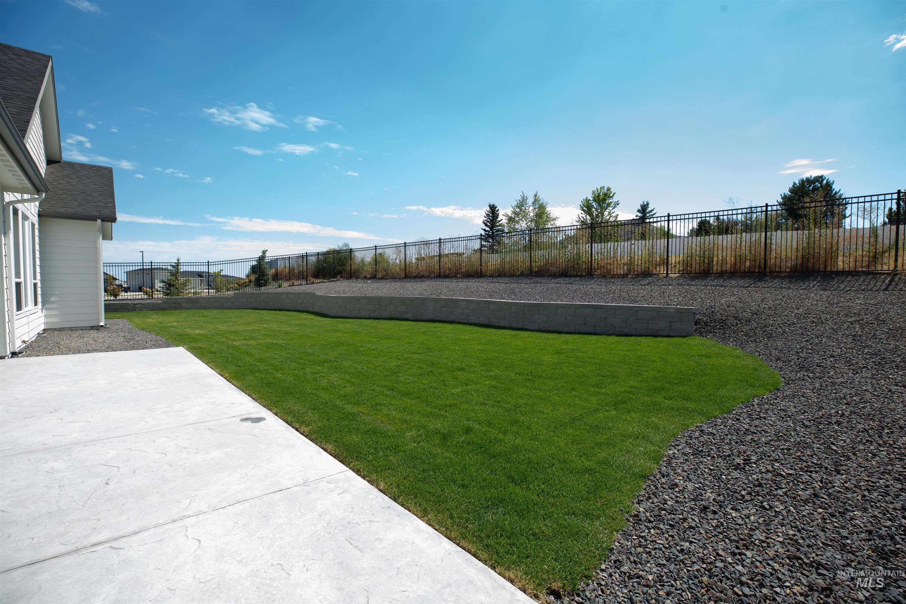 523 E Jarvis Ct., Meridian, Idaho 83642, 3 Bedrooms, 3 Bathrooms, Residential For Sale, Price $889,900, 98960618