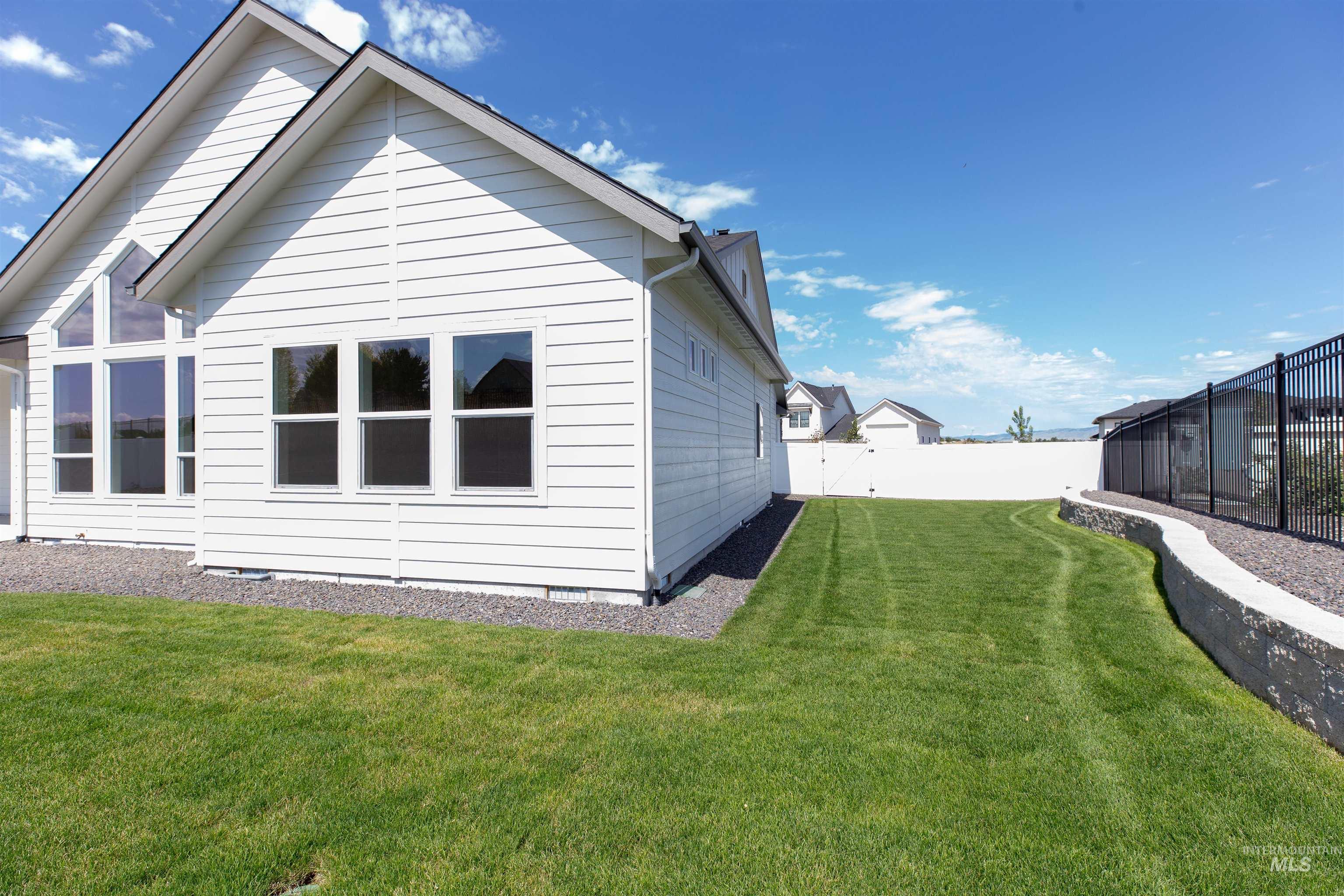 523 E Jarvis Ct., Meridian, Idaho 83642, 3 Bedrooms, 3 Bathrooms, Residential For Sale, Price $889,900, 98960618