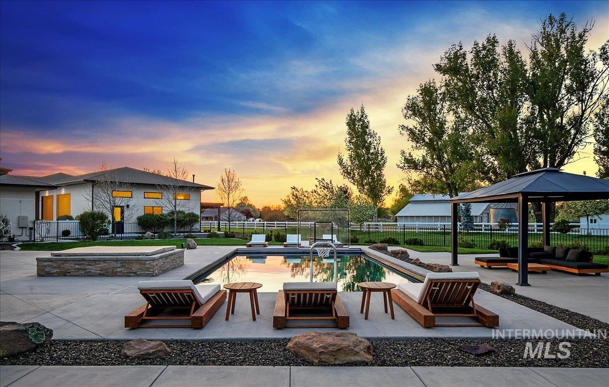 9076 Meadow Creek Pl, Middleton, Idaho 83644, 5 Bedrooms, 3.5 Bathrooms, Residential For Sale, Price $1,999,000, 98960620