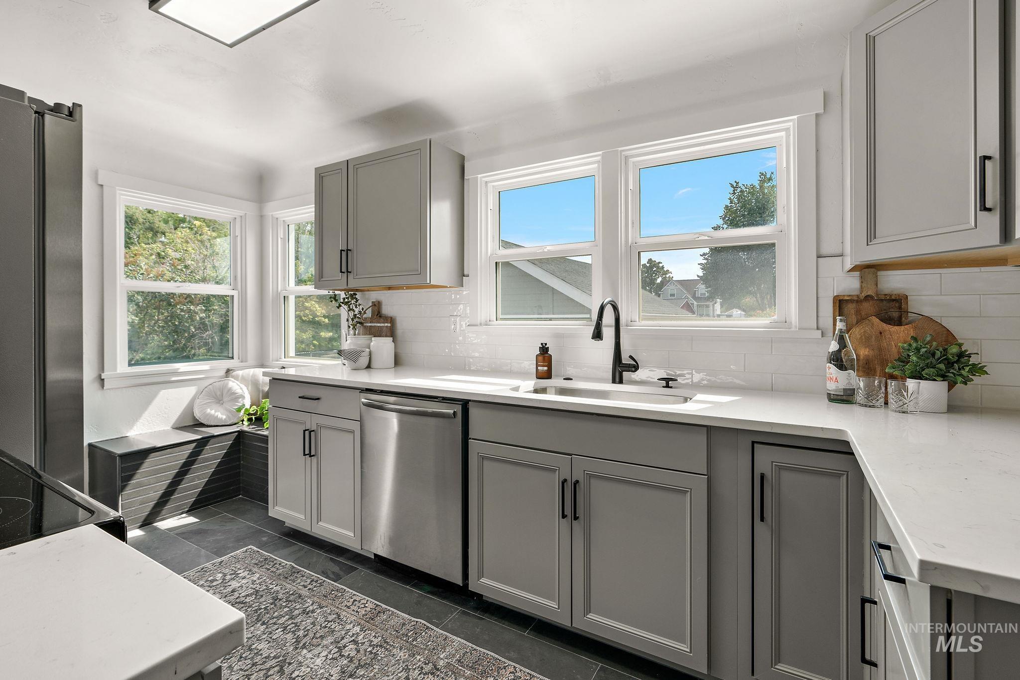 45 E Washington Ave, Meridian, Idaho 83642-1759, 3 Bedrooms, 2 Bathrooms, Residential For Sale, Price $515,000, 98960622