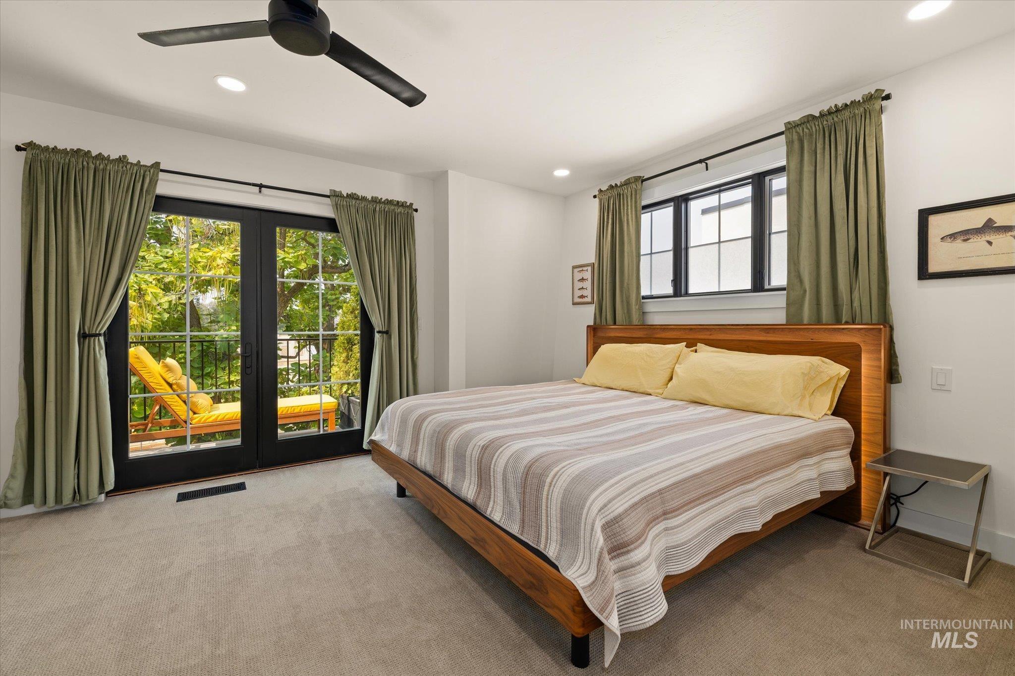Bedroom with carpet flooring, access to outside, recessed lighting, and a ceiling fan