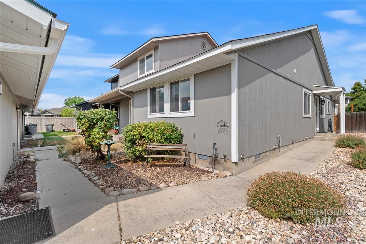 View of front of property featuring crawl space