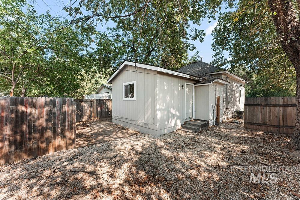 219 14th Ave N, Nampa, Idaho 83687, 2 Bedrooms, 1 Bathroom, Residential For Sale, Price $295,000, 98960634