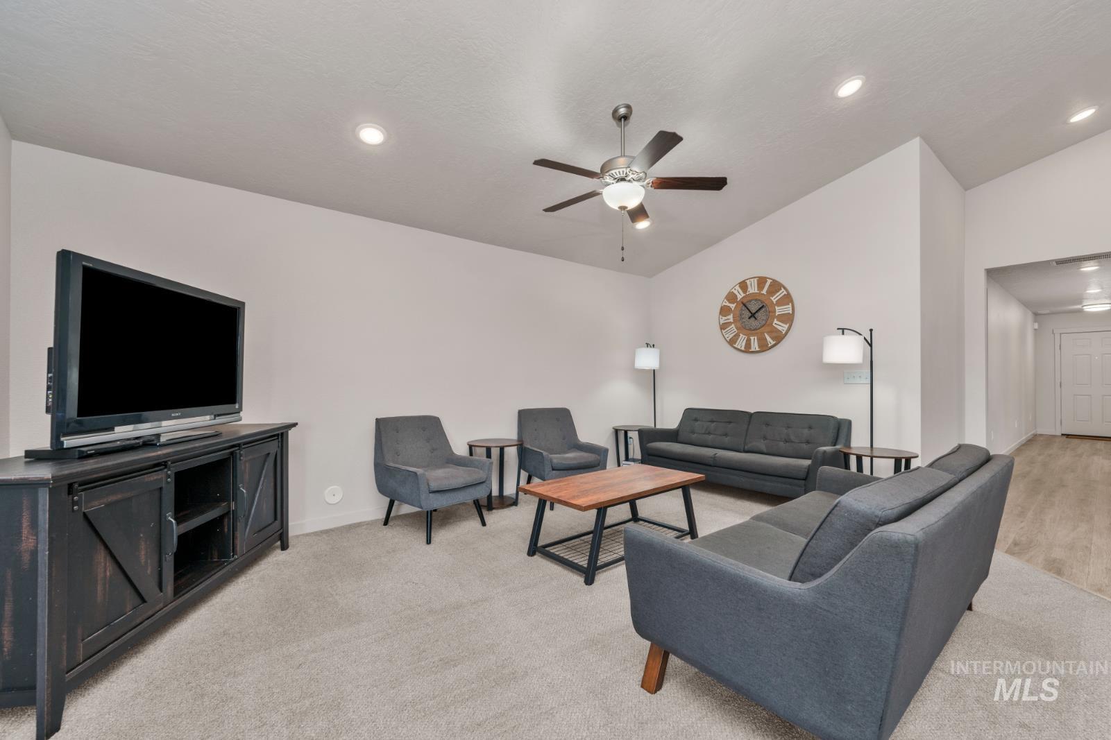 16805 N Hopkinson way, Nampa, Idaho 83687, 3 Bedrooms, 2 Bathrooms, Residential For Sale, Price $429,700, 98960641