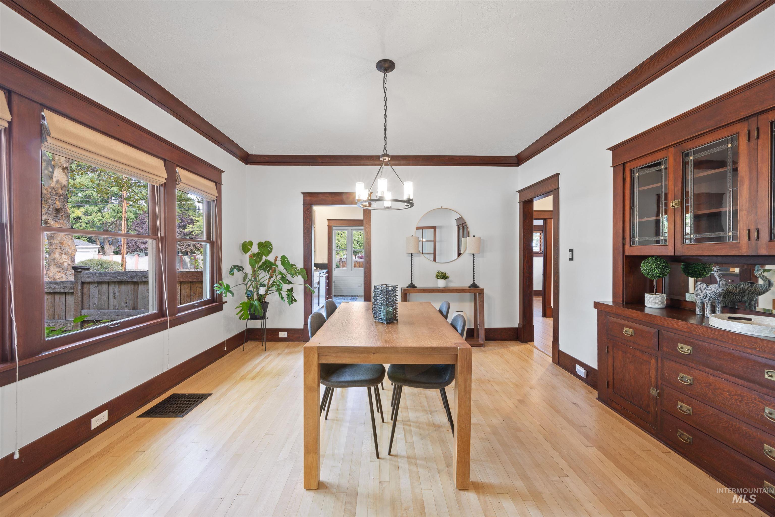 1820 N Harrison Blvd, Boise, Idaho 83702, 3 Bedrooms, 2 Bathrooms, Residential For Sale, Price $979,000, 98960642