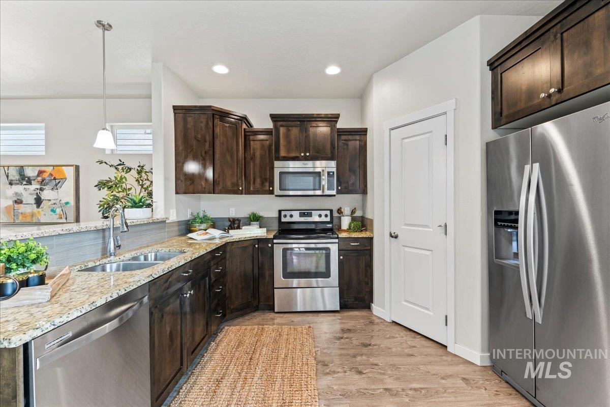 11288 W Race St, Boise, Idaho 83713, 3 Bedrooms, 2.5 Bathrooms, Residential For Sale, Price $419,900, 98960644