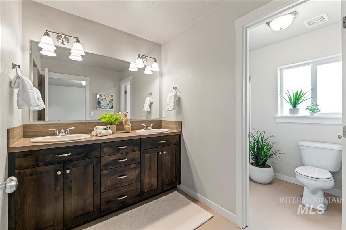 11288 W Race St, Boise, Idaho 83713, 3 Bedrooms, 2.5 Bathrooms, Residential For Sale, Price $419,900, 98960644