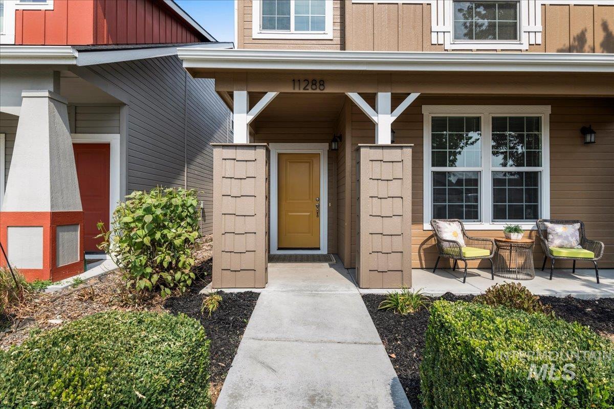 11288 W Race St, Boise, Idaho 83713, 3 Bedrooms, 2.5 Bathrooms, Residential For Sale, Price $419,900, 98960644