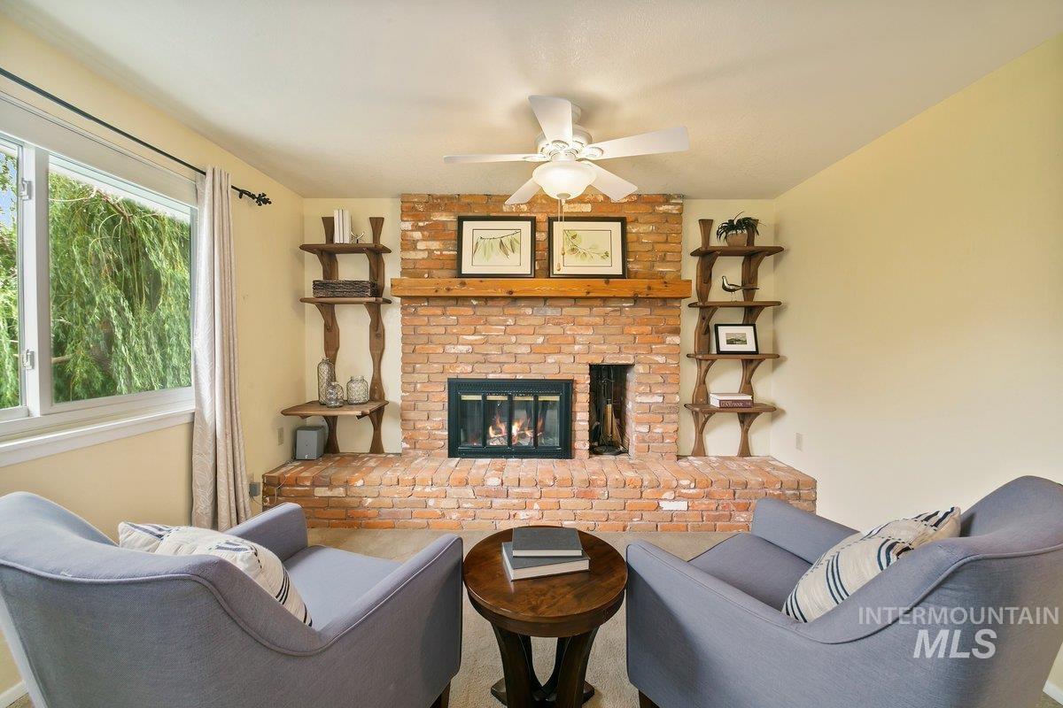 2125 W Aspen Cove Drive, Meridian, Idaho 83642, 4 Bedrooms, 3 Bathrooms, Residential For Sale, Price $799,900, 98960652