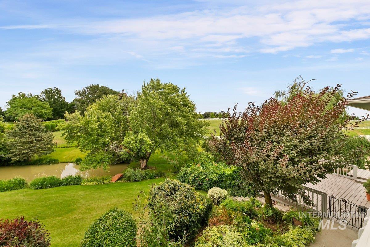 2125 W Aspen Cove Drive, Meridian, Idaho 83642, 4 Bedrooms, 3 Bathrooms, Residential For Sale, Price $799,900, 98960652