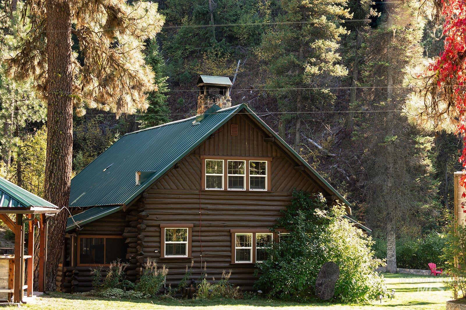4775 Ponderosa Pine Scenic Bywy, Idaho City, Idaho 83631, 5 Bedrooms, 2 Bathrooms, Residential For Sale, Price $970,000, 98960653