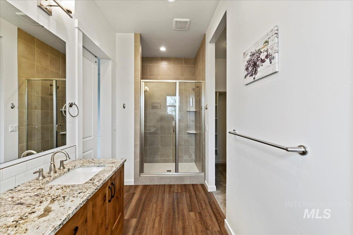 8649 W Chamblee St, Star, Idaho 83669, 2 Bedrooms, 2 Bathrooms, Residential For Sale, Price $524,999, 98960656