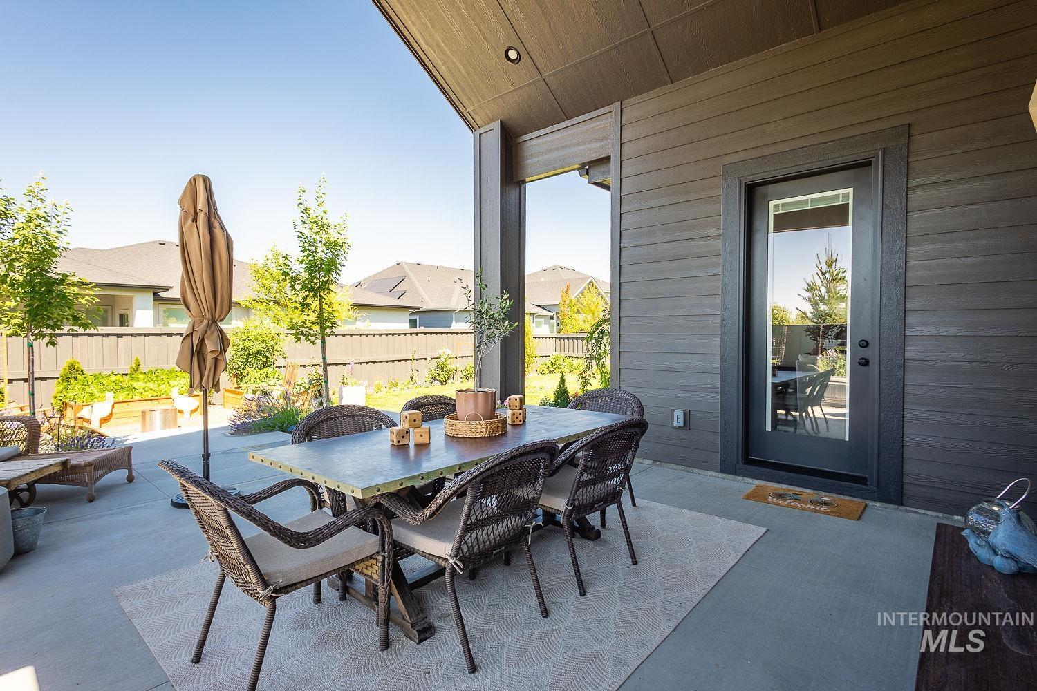 View of patio / terrace with outdoor dining area