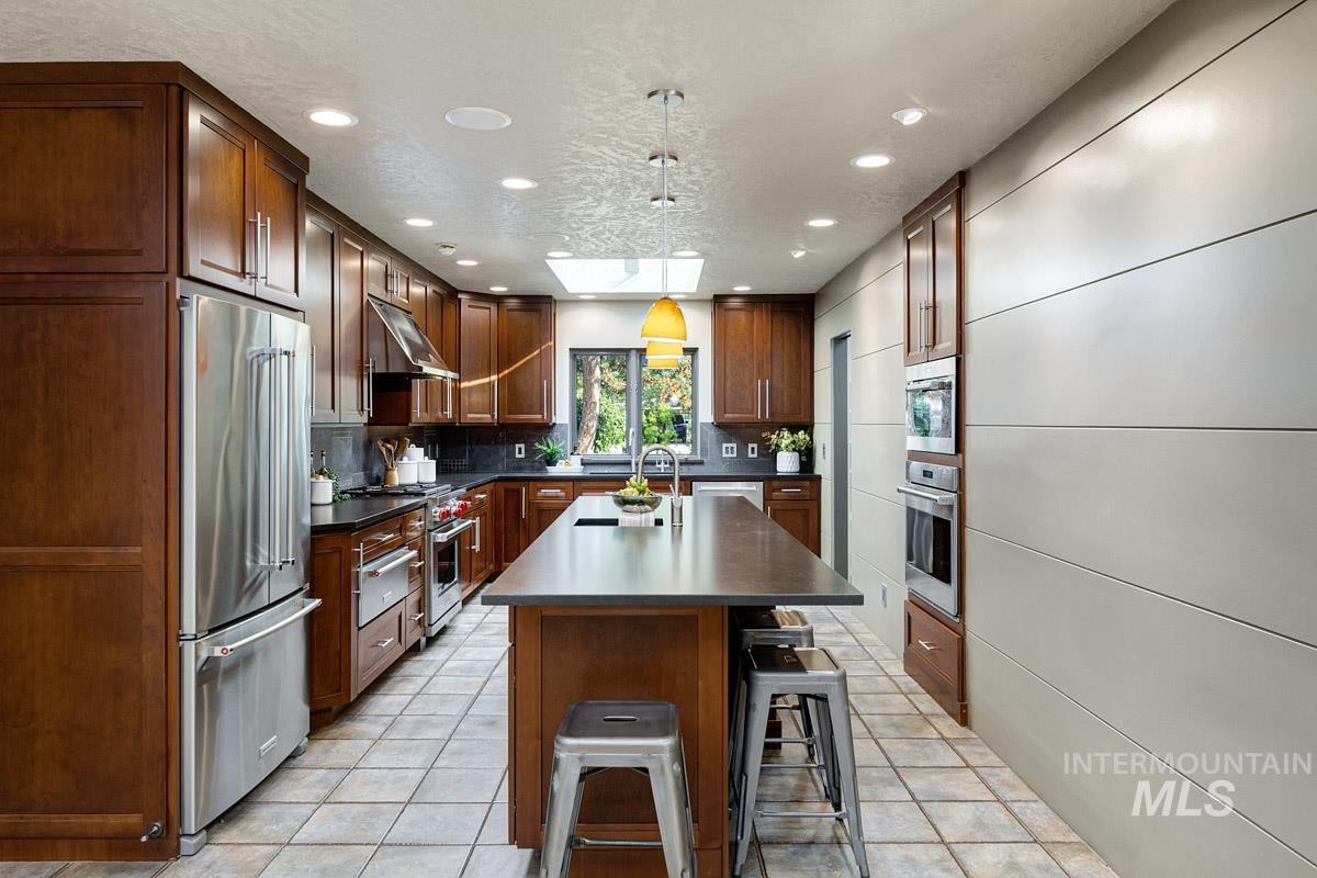 515 W Linden St, Boise, Idaho 83706, 3 Bedrooms, 2.5 Bathrooms, Residential For Sale, Price $1,500,000, 98960659