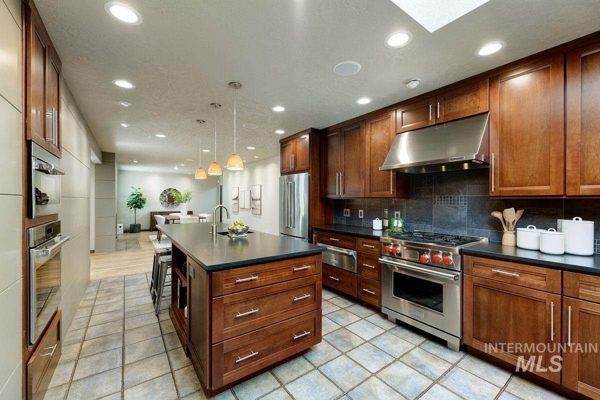 515 W Linden St, Boise, Idaho 83706, 3 Bedrooms, 2.5 Bathrooms, Residential For Sale, Price $1,500,000, 98960659