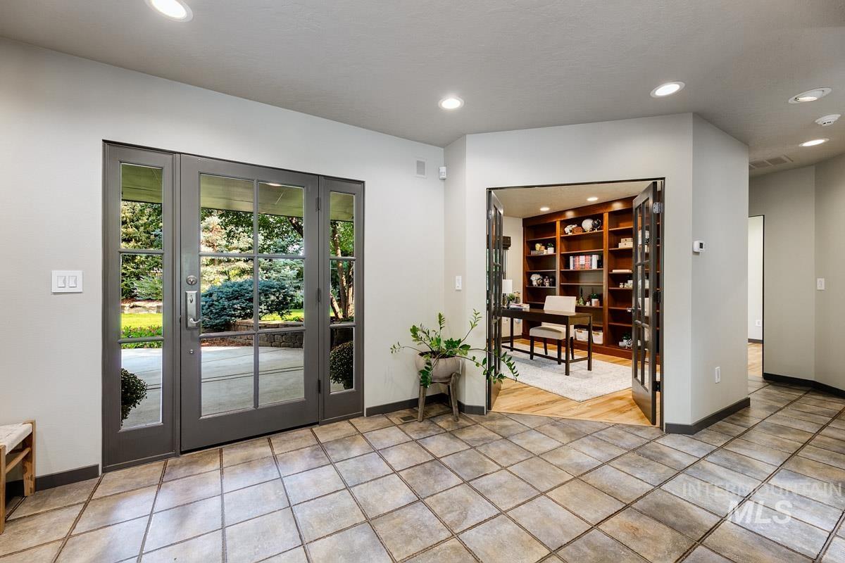 515 W Linden St, Boise, Idaho 83706, 3 Bedrooms, 2.5 Bathrooms, Residential For Sale, Price $1,500,000, 98960659