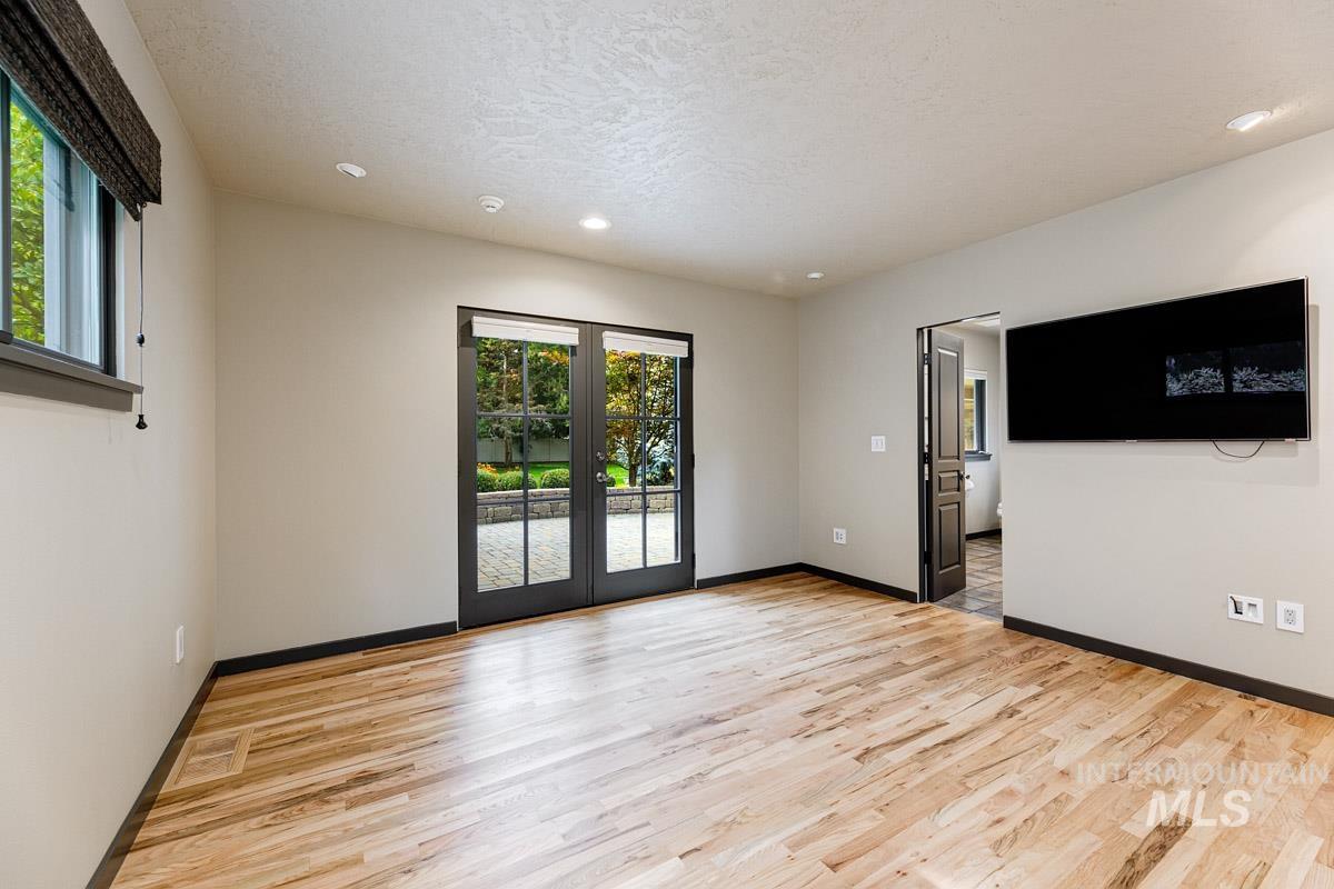 515 W Linden St, Boise, Idaho 83706, 3 Bedrooms, 2.5 Bathrooms, Residential For Sale, Price $1,500,000, 98960659