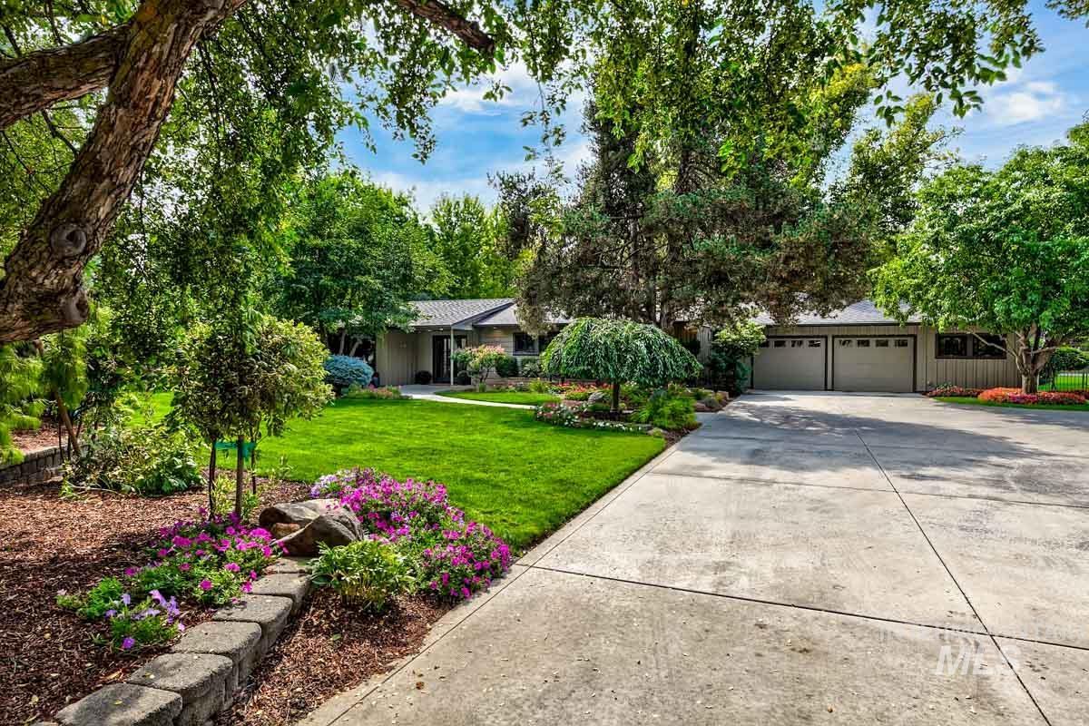 515 W Linden St, Boise, Idaho 83706, 3 Bedrooms, 2.5 Bathrooms, Residential For Sale, Price $1,500,000, 98960659