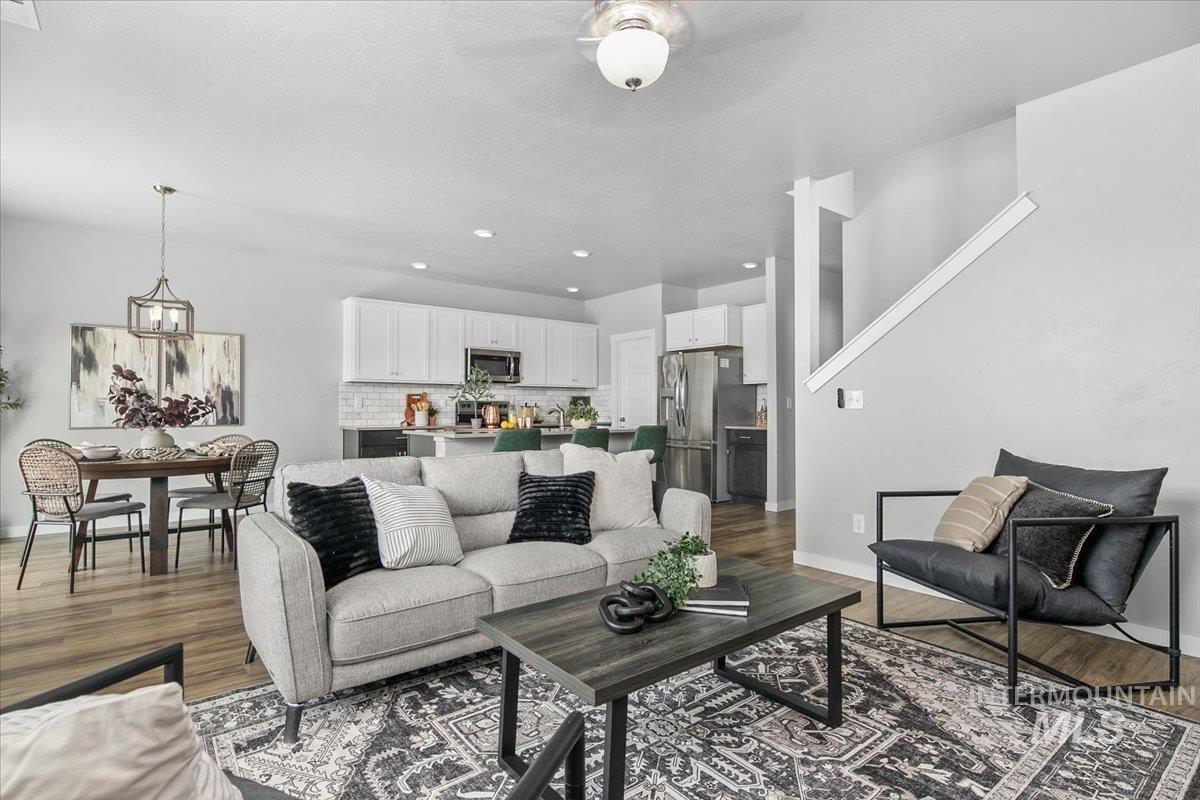 339 S Sunset Point Way, Meridian, Idaho 83642, 4 Bedrooms, 2.5 Bathrooms, Residential For Sale, Price $485,000, 98960661
