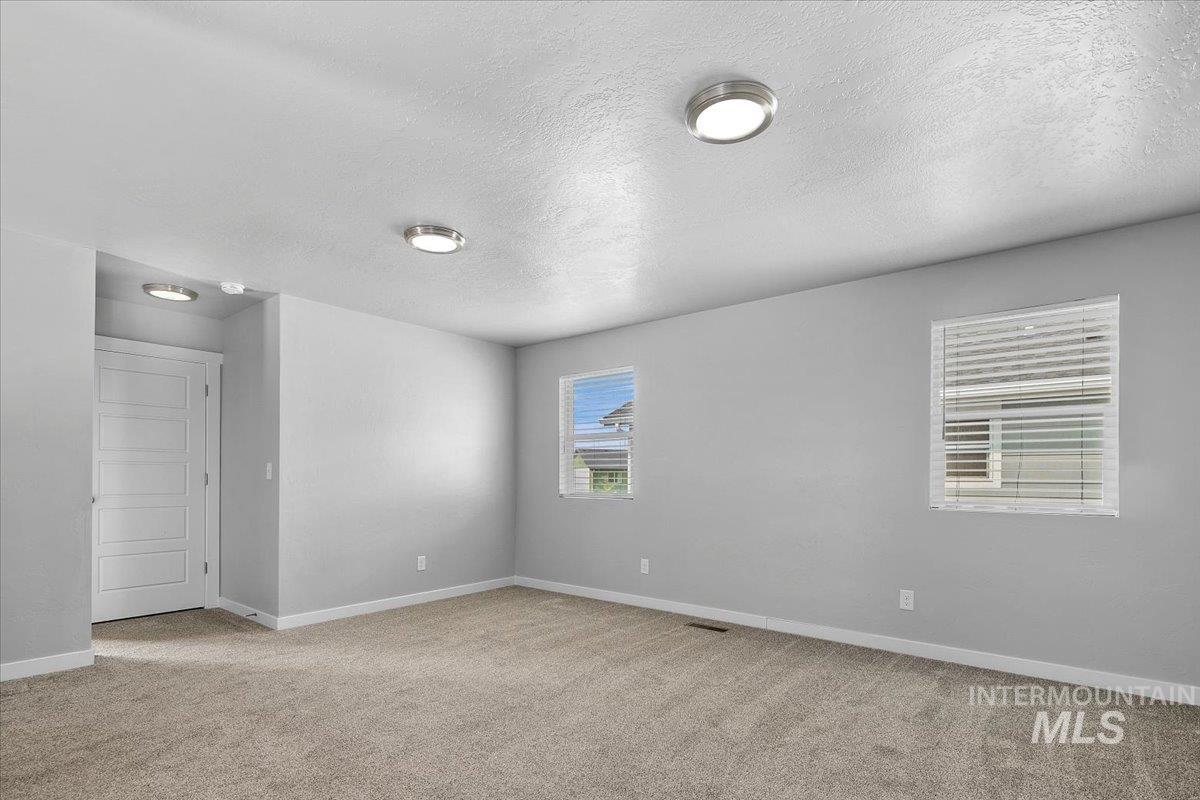 339 S Sunset Point Way, Meridian, Idaho 83642, 4 Bedrooms, 2.5 Bathrooms, Residential For Sale, Price $485,000, 98960661