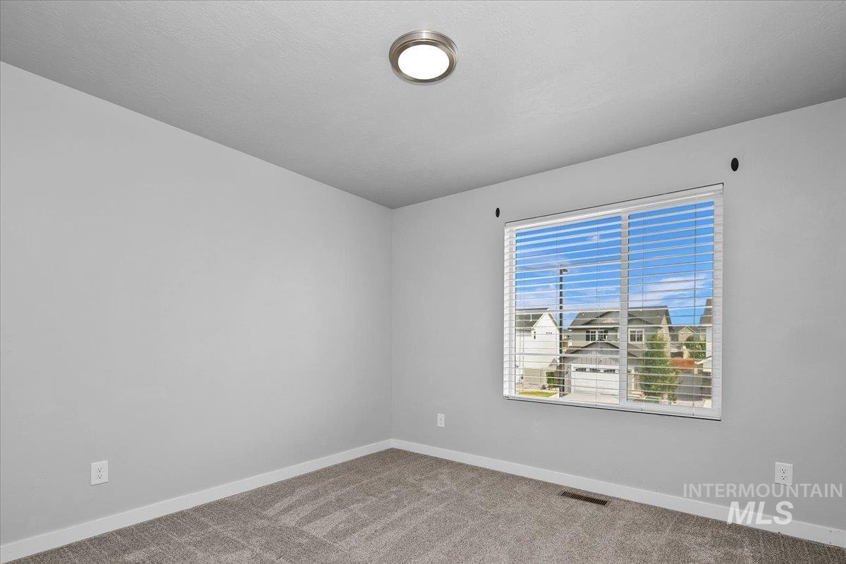 339 S Sunset Point Way, Meridian, Idaho 83642, 4 Bedrooms, 2.5 Bathrooms, Residential For Sale, Price $485,000, 98960661